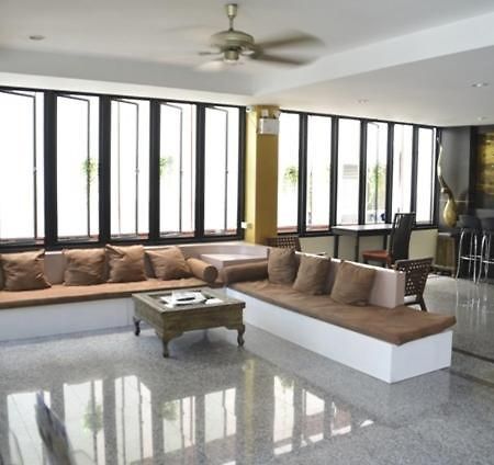 Hotel Baan Chalelarn à HHQ Extérieur photo