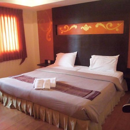 Hotel Baan Chalelarn à HHQ Extérieur photo