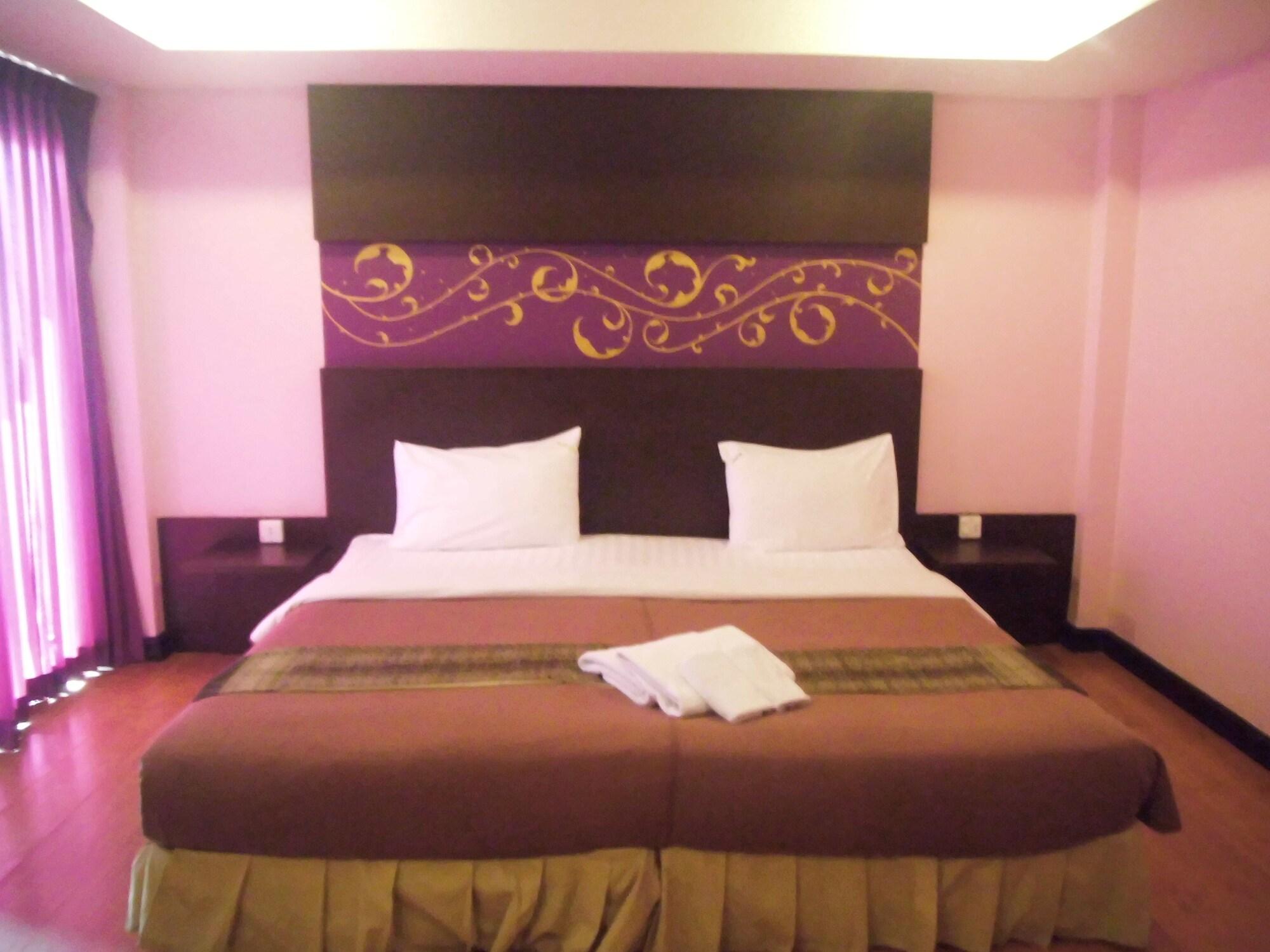 Hotel Baan Chalelarn à HHQ Extérieur photo