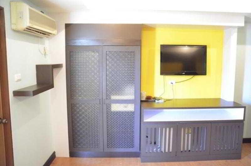 Hotel Baan Chalelarn à HHQ Extérieur photo