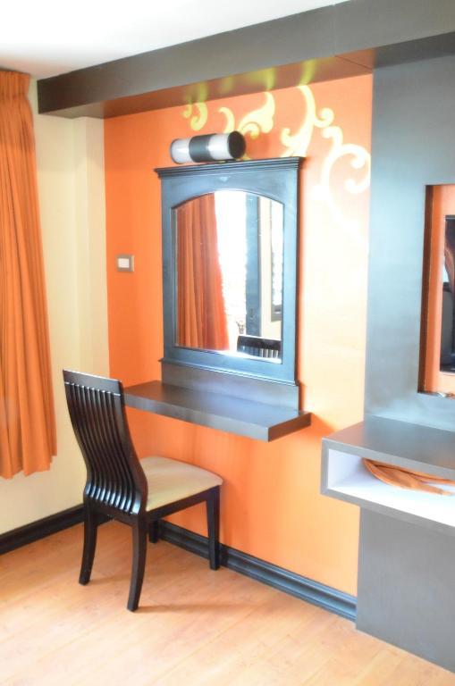 Hotel Baan Chalelarn à HHQ Extérieur photo