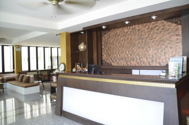 Hotel Baan Chalelarn à HHQ Extérieur photo