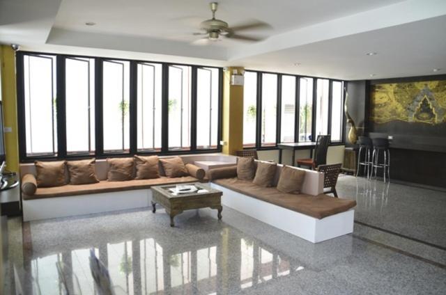 Hotel Baan Chalelarn à HHQ Extérieur photo