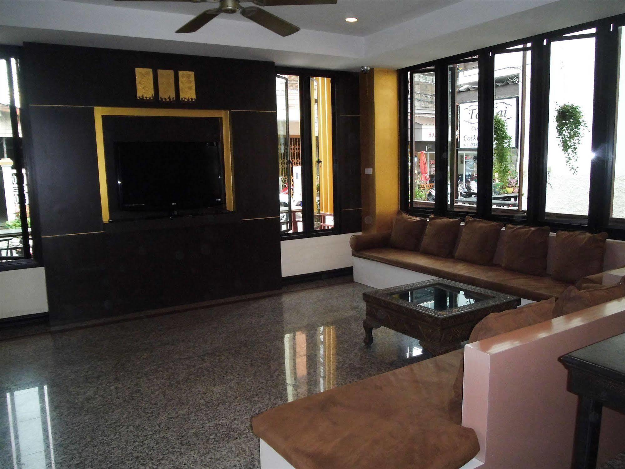 Hotel Baan Chalelarn à HHQ Extérieur photo